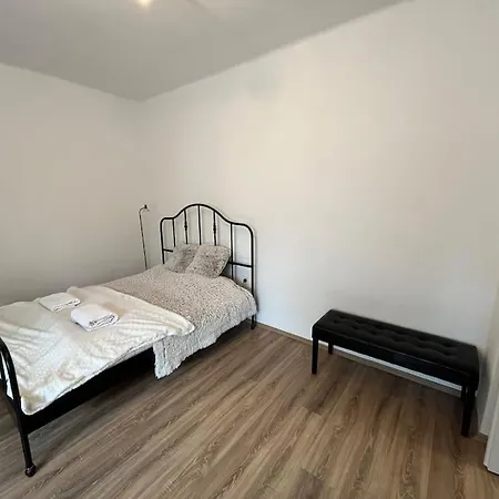 Bibor Apartman *